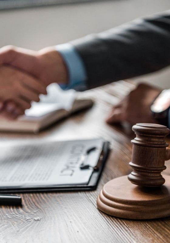 Aperto de mão legal