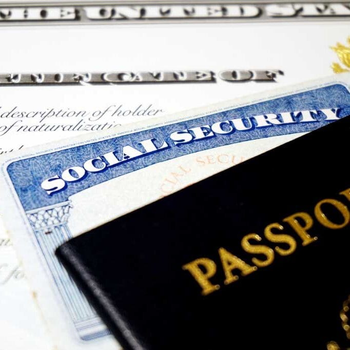cartão de segurança social e passaporte