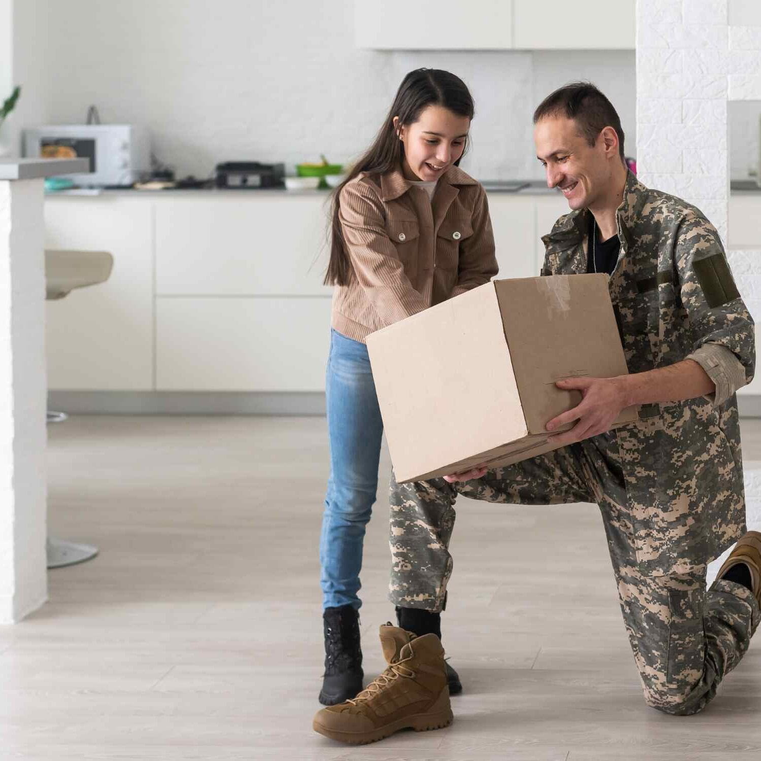 Veterano e filha se mudam para uma nova casa